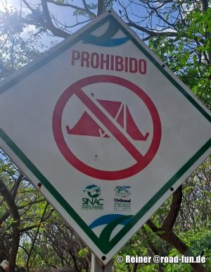 Verbotsschild Costa Rica - Zelten
