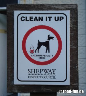 Verbotsschild England - Hundkot aufräumen