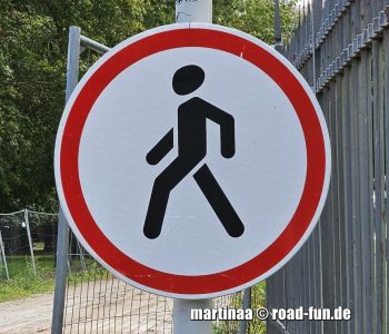Verbotsschild Litauen - Kein Durchgang
