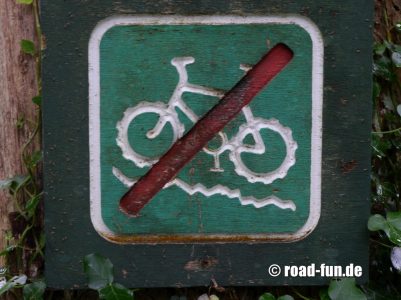 Verbotsschild Wales - Mountainbiking