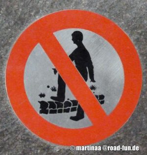 Verbotsschild Österreich - Betreten der Grünanlagen verboten