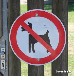 Verbotsschild Österreich - Hunde