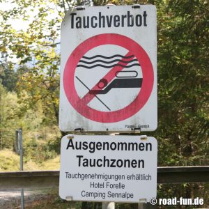Verbotsschild Österreich - Tauchverbot