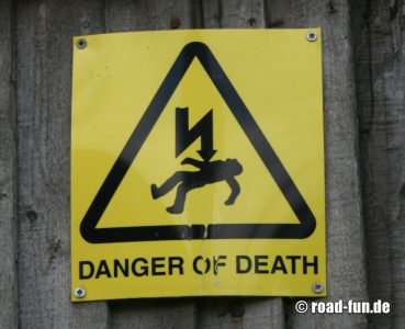 Warningsign England - Tod durch Stromschlag